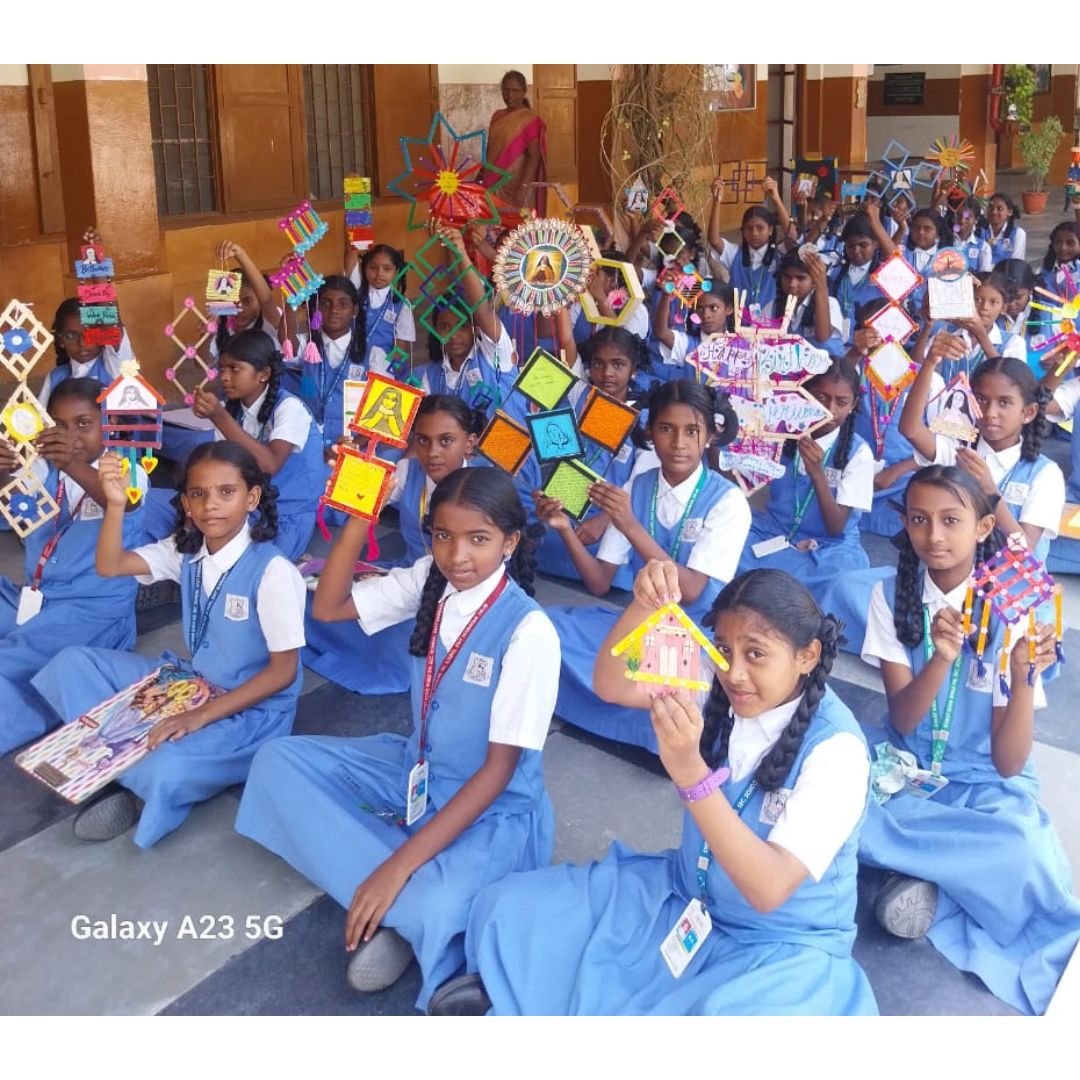 Red Yellow Modern Bold School Admission Video (1080 x 1080 px)